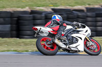 anglesey-no-limits-trackday;anglesey-photographs;anglesey-trackday-photographs;enduro-digital-images;event-digital-images;eventdigitalimages;no-limits-trackdays;peter-wileman-photography;racing-digital-images;trac-mon;trackday-digital-images;trackday-photos;ty-croes